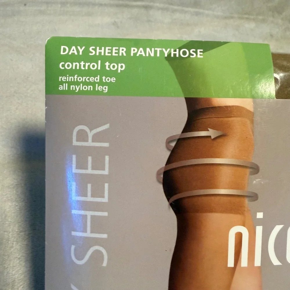 Nice Touch Sheer Pantyhose Control Top AB‎ Taupe Vintage NIP Sears